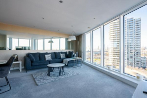 32 Ross Apartment, Canary Wharf Area